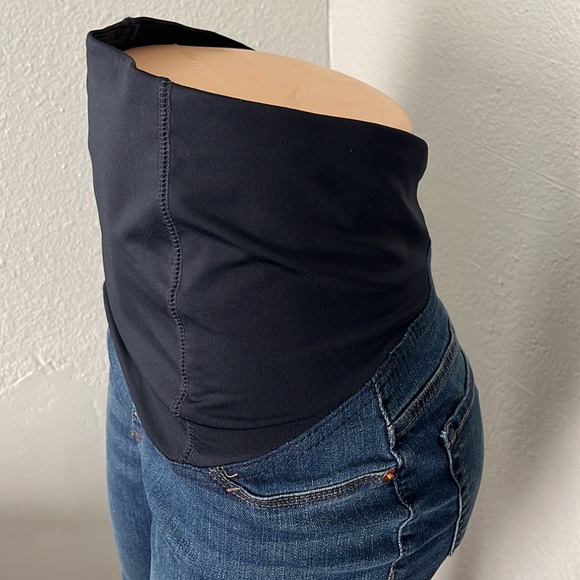 Isabel Maternity Bermuda Shorts - Picture 5 of 12